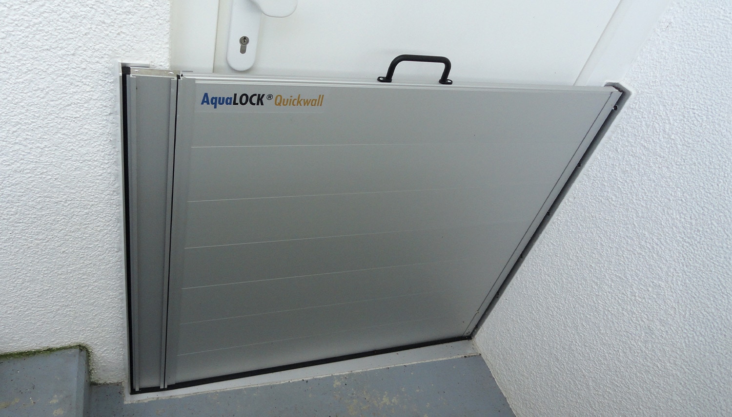 Mobiler Hochwasserschutz Alu AquaLOCK® Quickwall